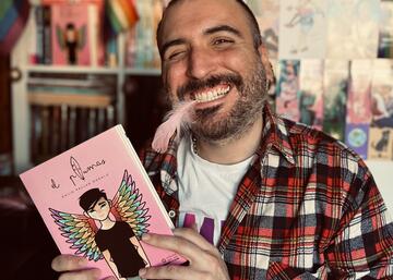 David Pallás publica su primera novela: "El plumas"